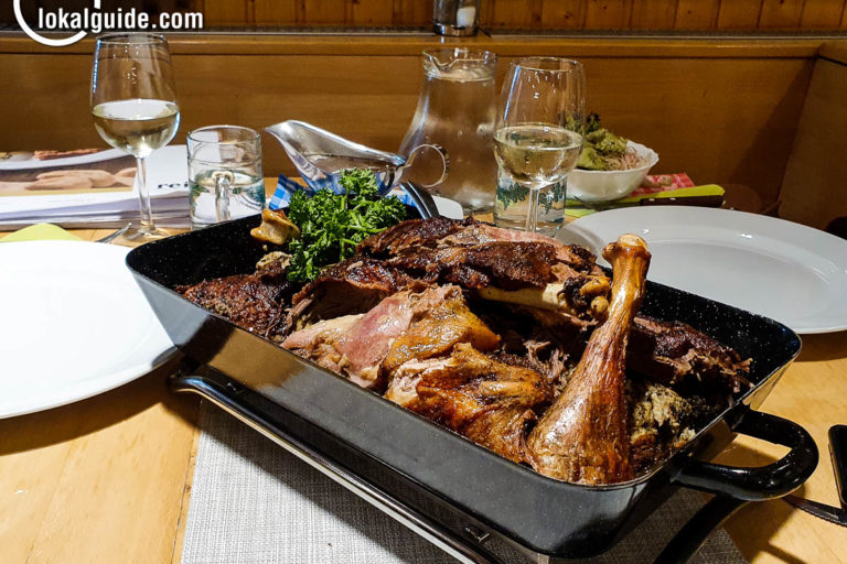 Gansl essen im Gasthof Reiß